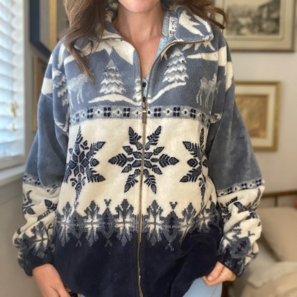 Cabela's Tops - Cabelas fuzzy sweater